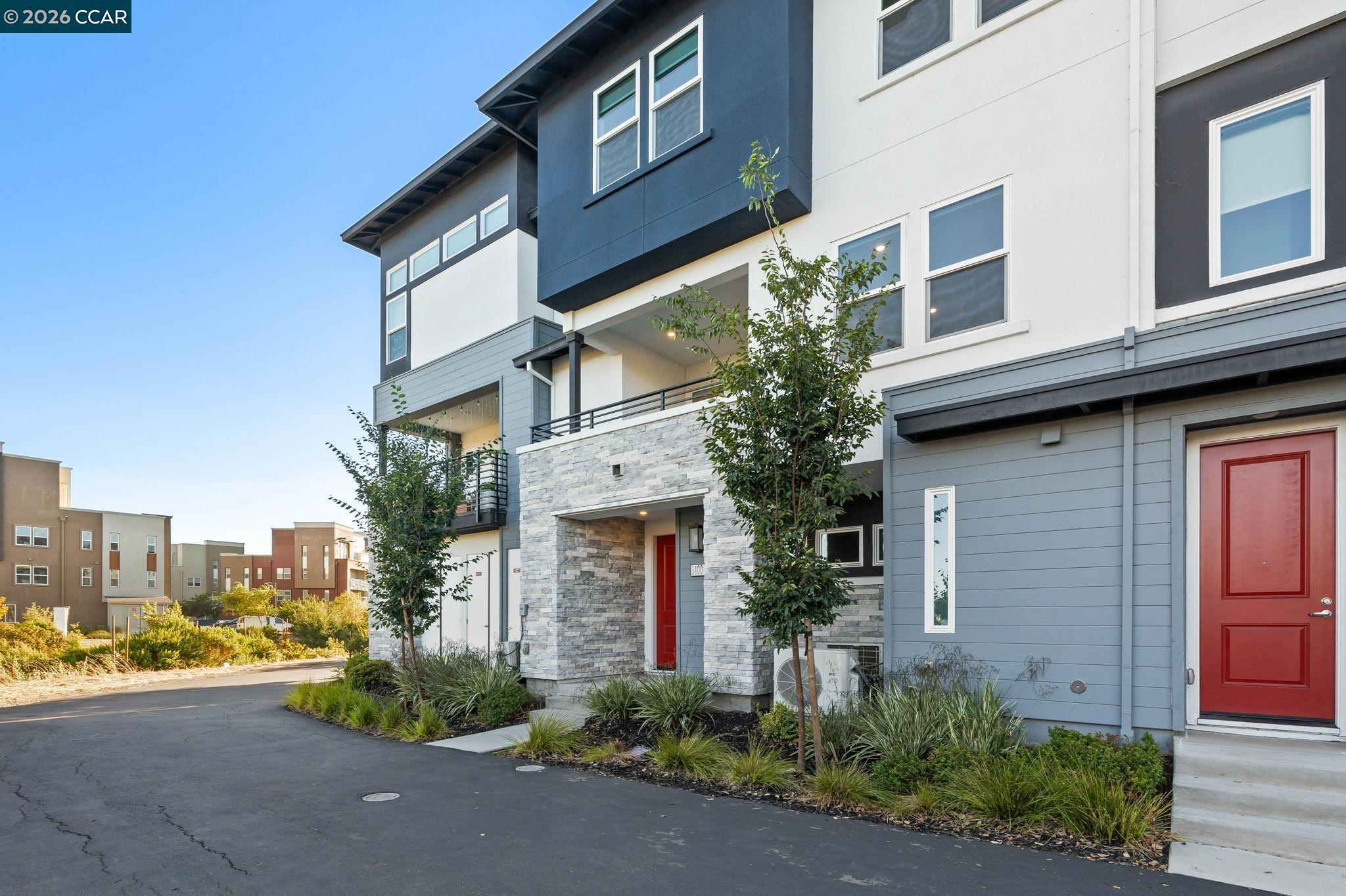 5400 Central Pkwy Unit: E