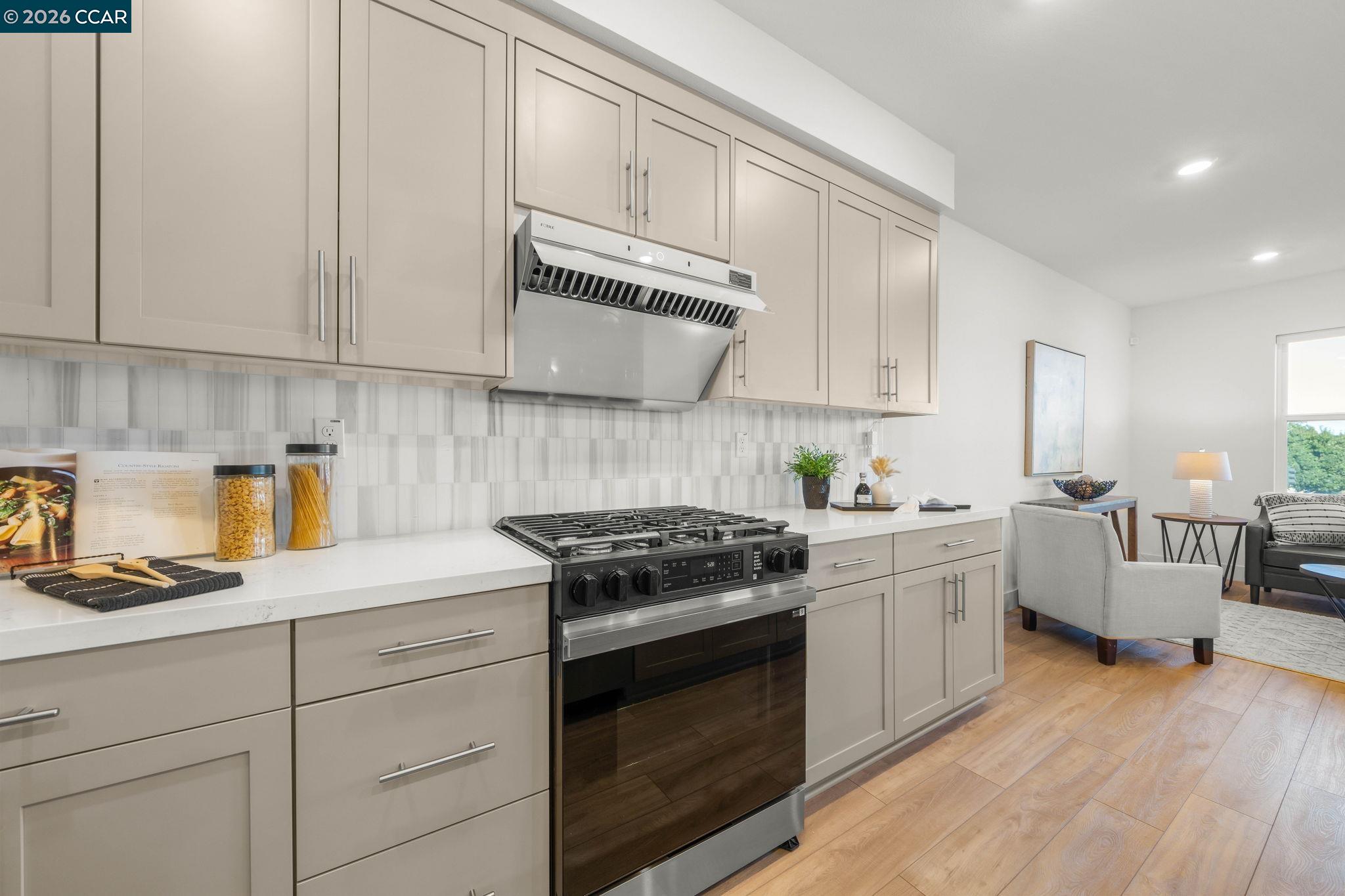 5400 Central Pkwy Unit: E