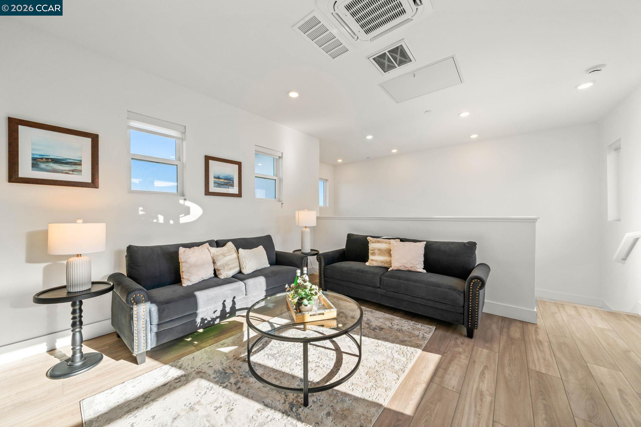 5400 Central Pkwy Unit: E
