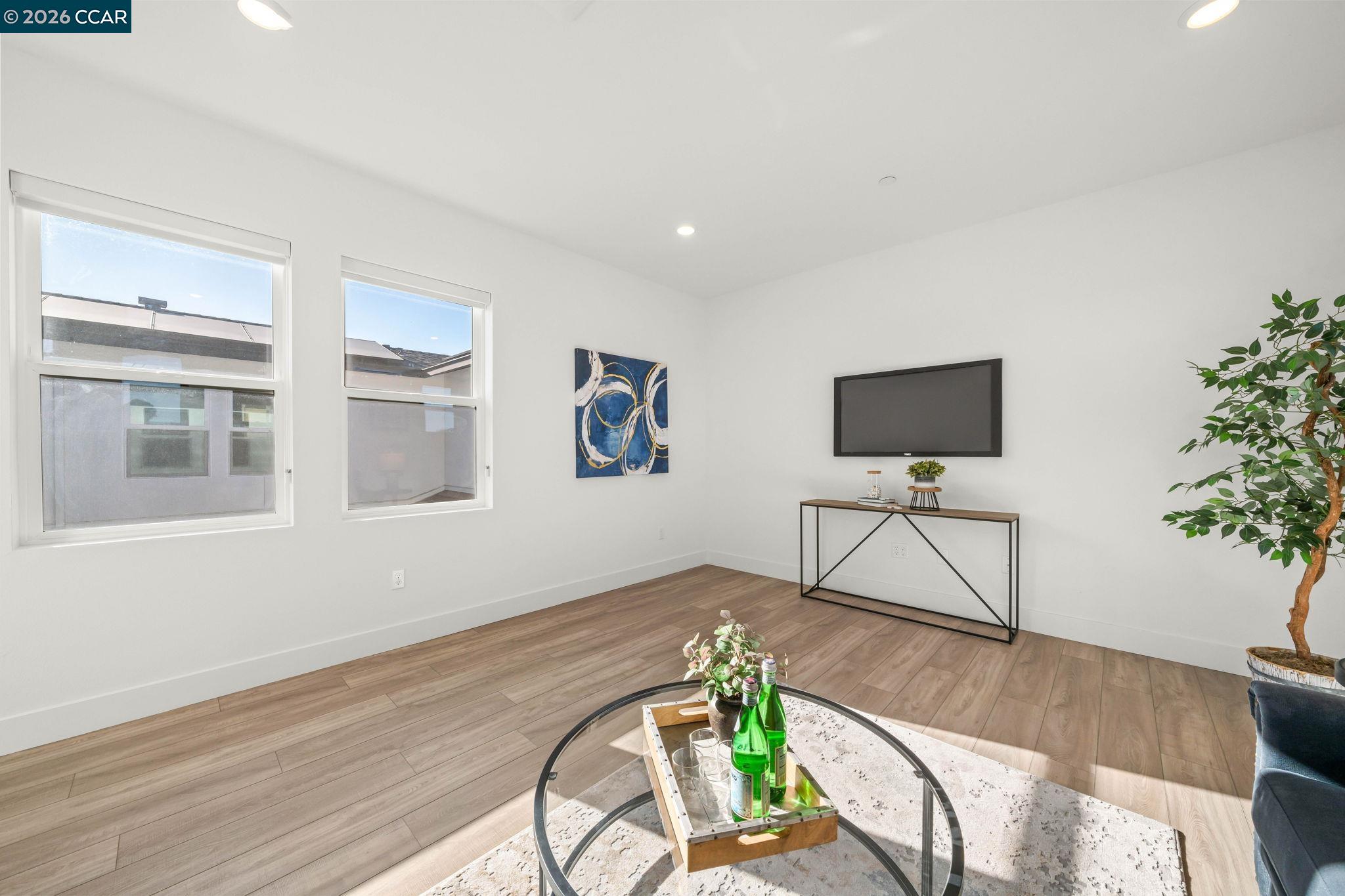 5400 Central Pkwy Unit: E