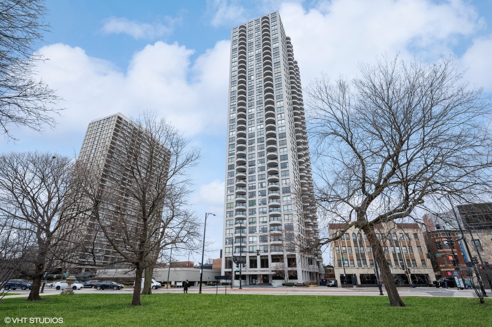 2020 N Lincoln Park West Unit: 6G