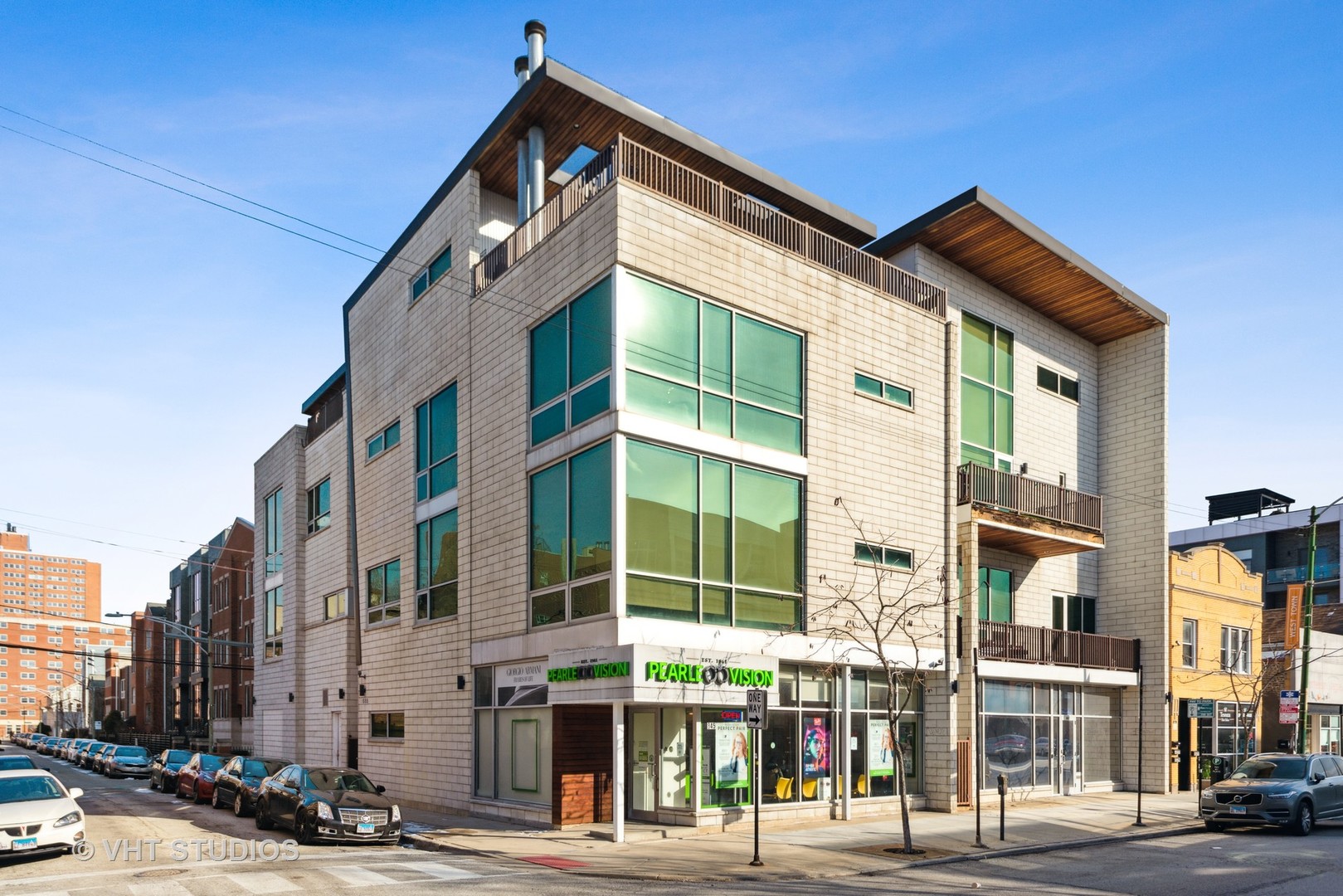 1555 W PEARSON Street Unit: B