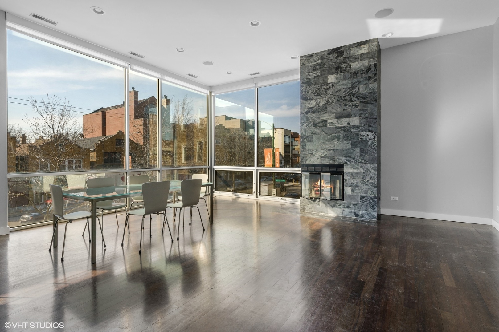 1555 W PEARSON Street Unit: B