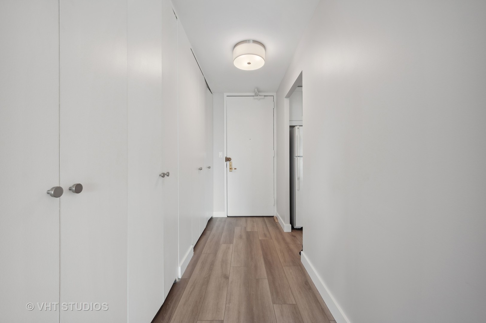 2020 N Lincoln Park West Unit: 19J