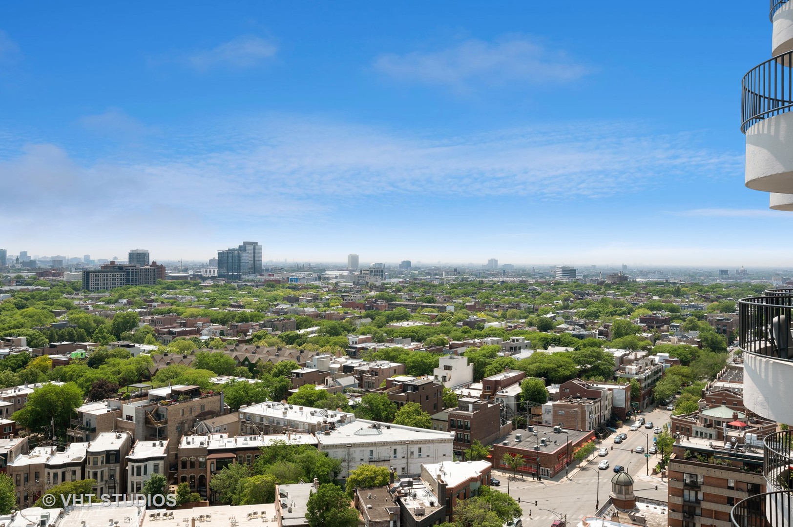 2020 N Lincoln Park West Unit: 19J