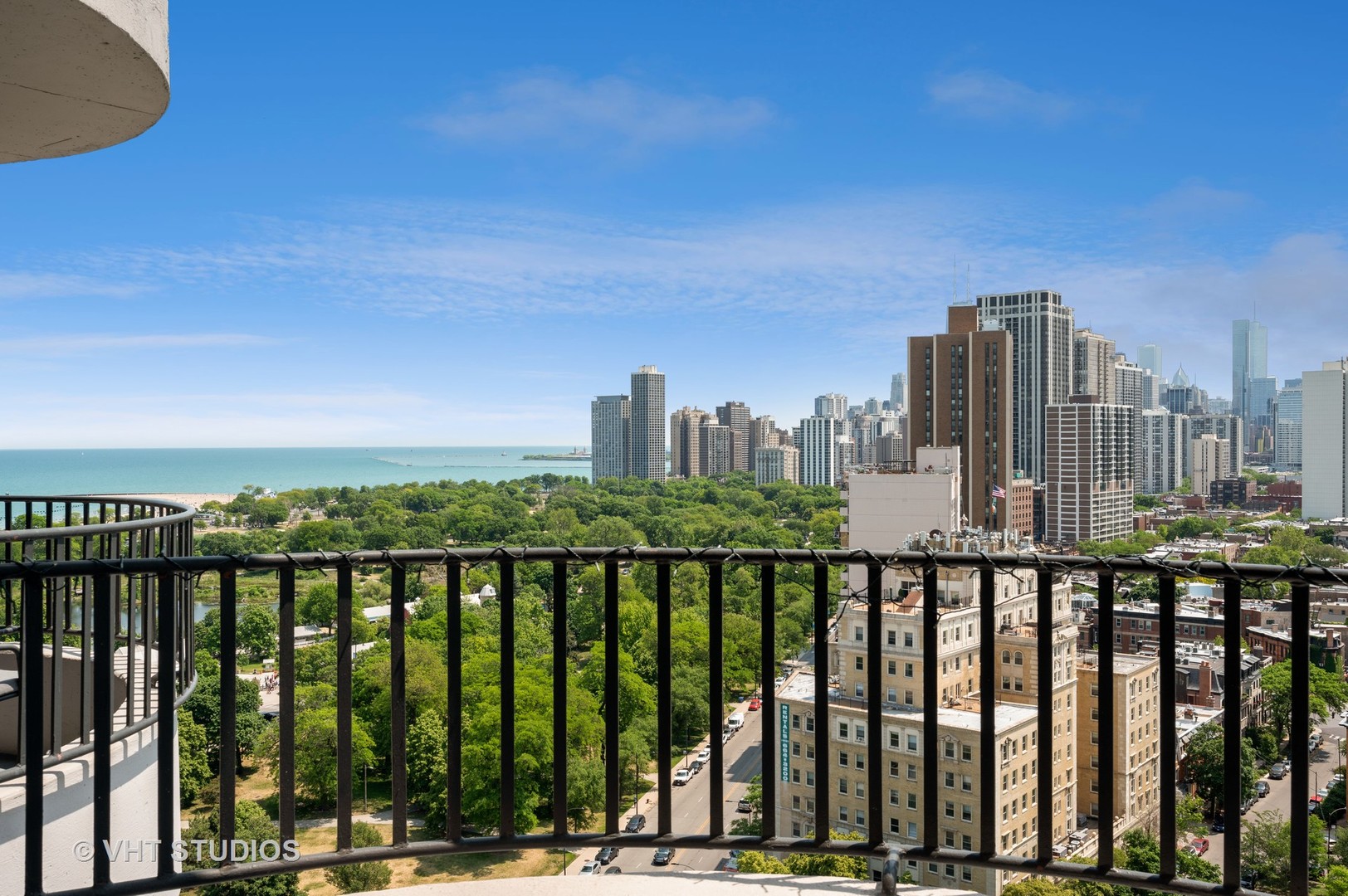 2020 N Lincoln Park West Unit: 19J