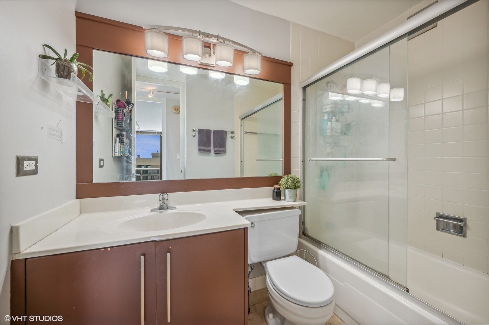 2020 N Lincoln Park West Unit: 29M