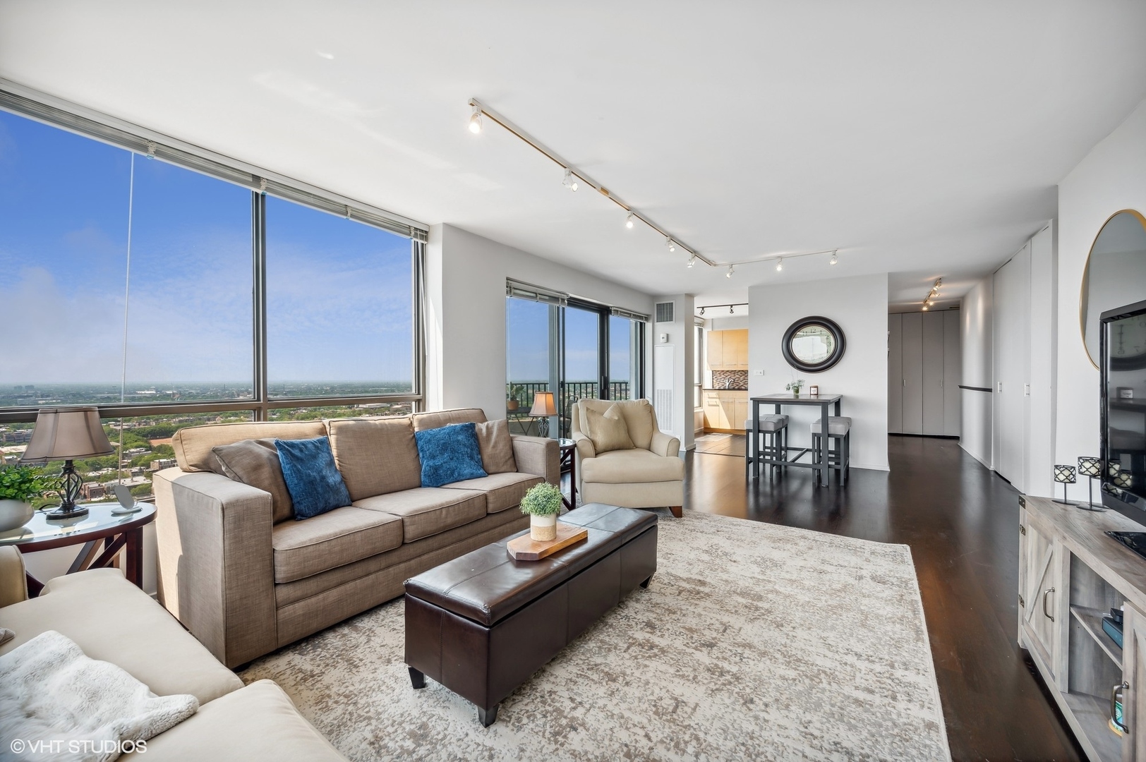 2020 N Lincoln Park West Unit: 29M