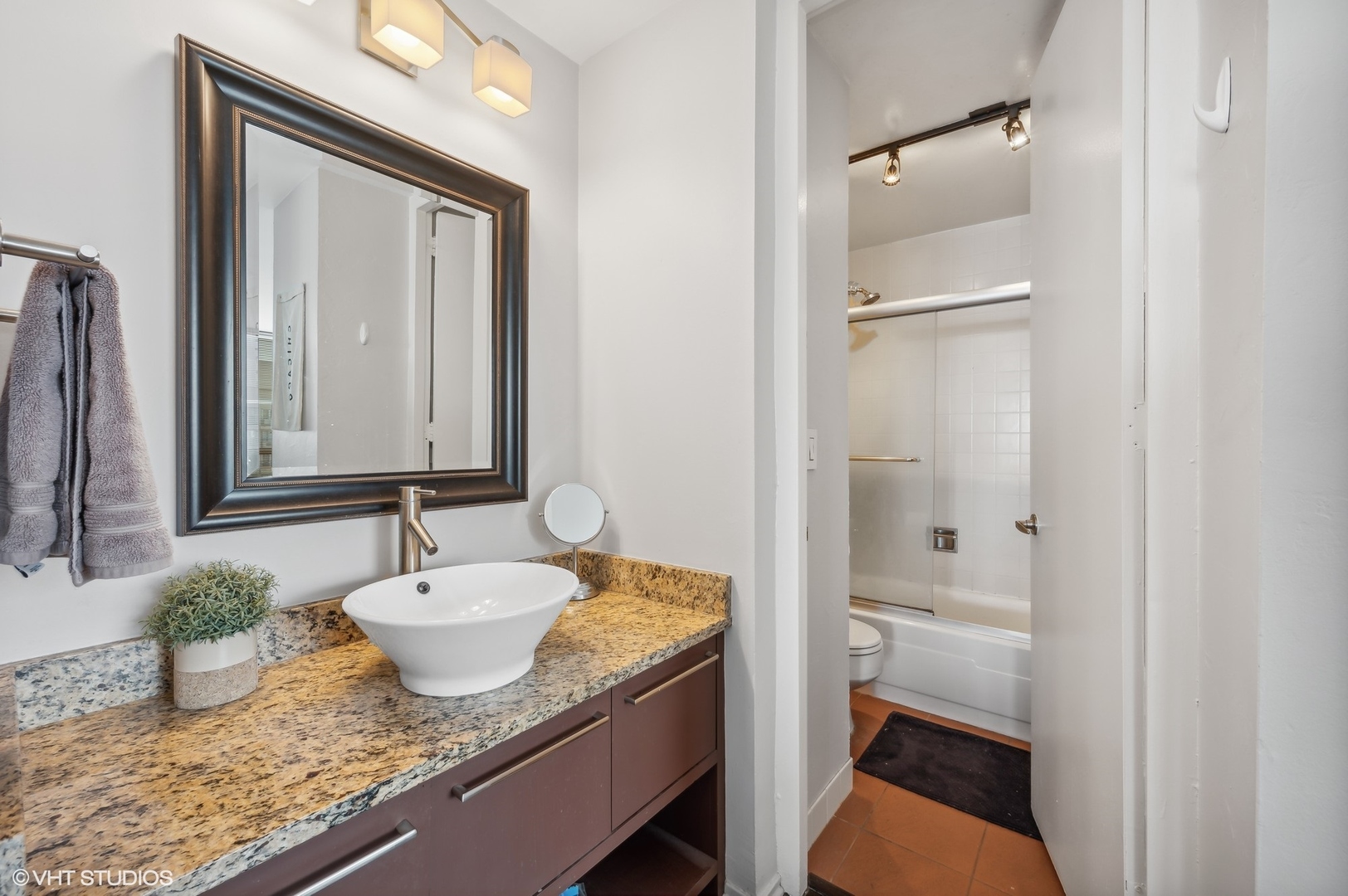 2020 N Lincoln Park West Unit: 29M