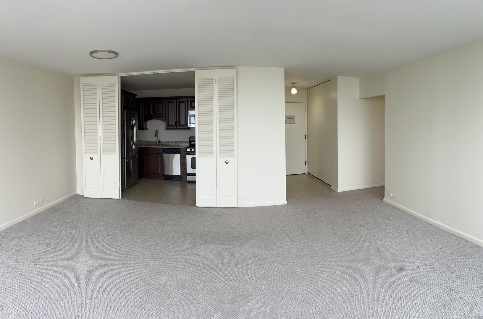 2800 N Lake Shore Drive Unit: 4215