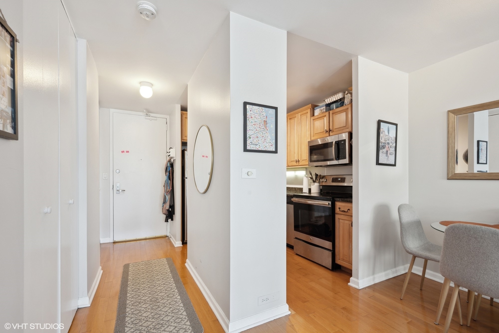 2020 N Lincoln Park West Unit: 7C
