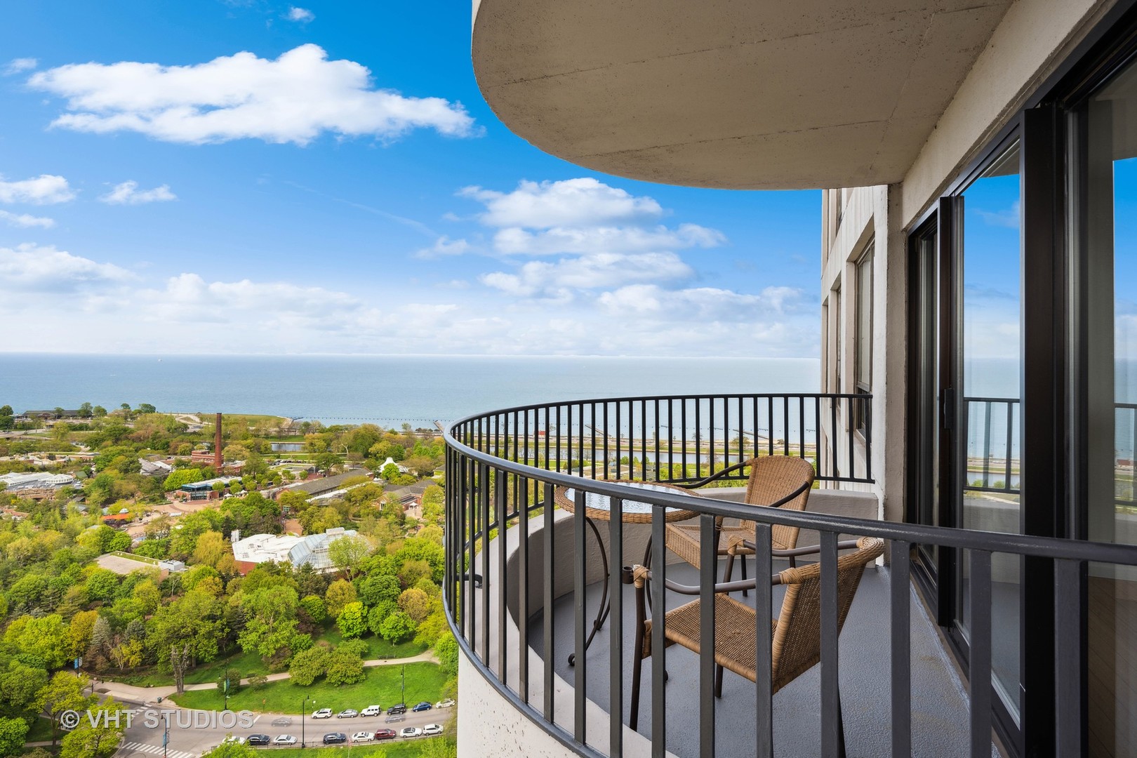 2020 N Lincoln Park West Unit: 31DE