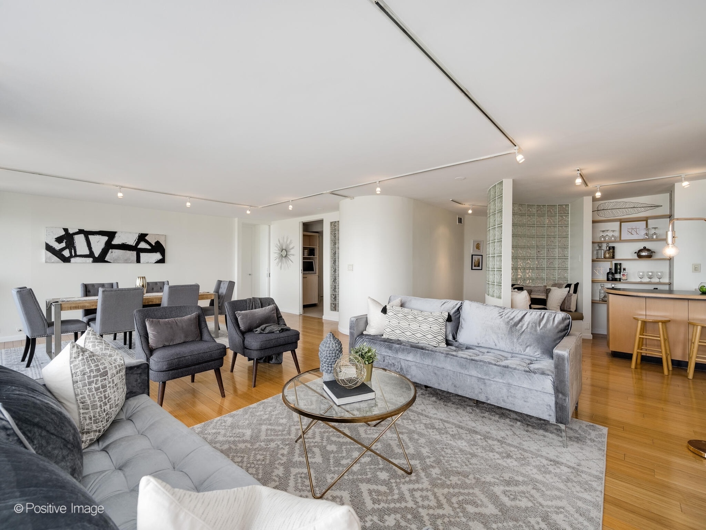 2020 N Lincoln Park West Unit: 31DE