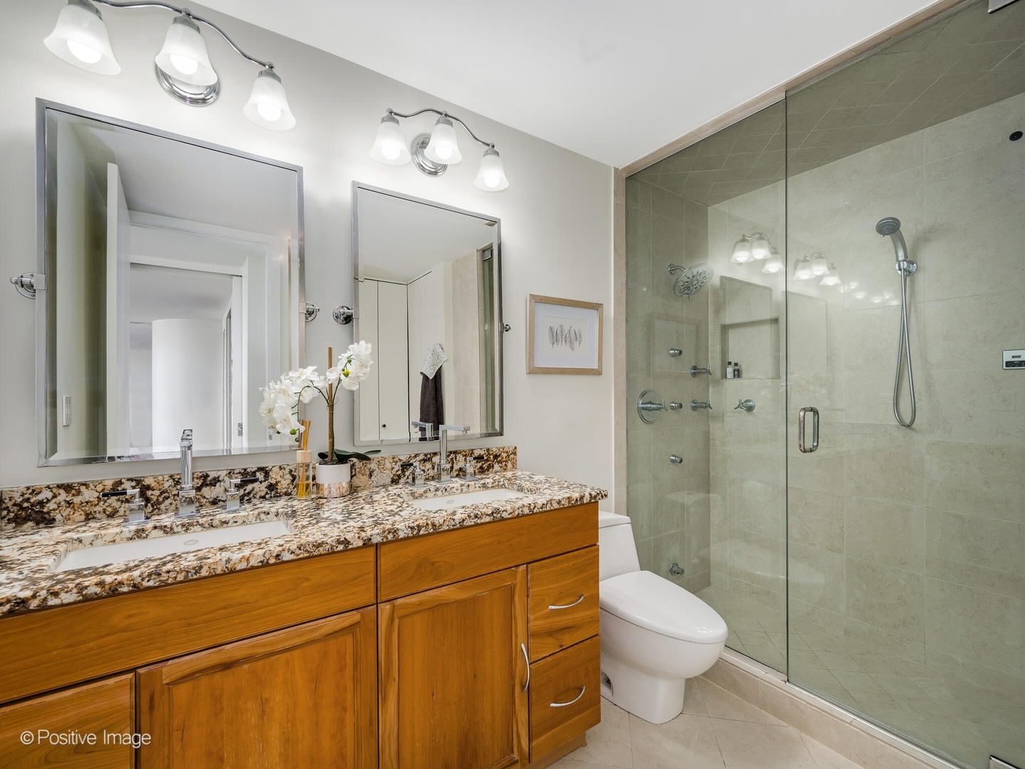 2020 N Lincoln Park West Unit: 31DE