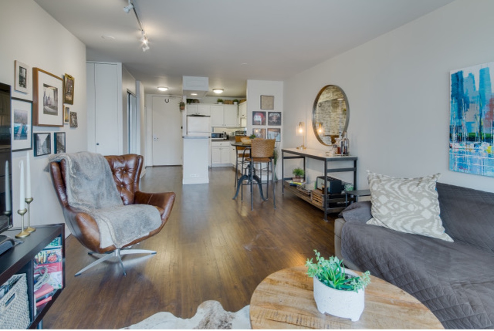 2020 N Lincoln Park West Unit: 12C