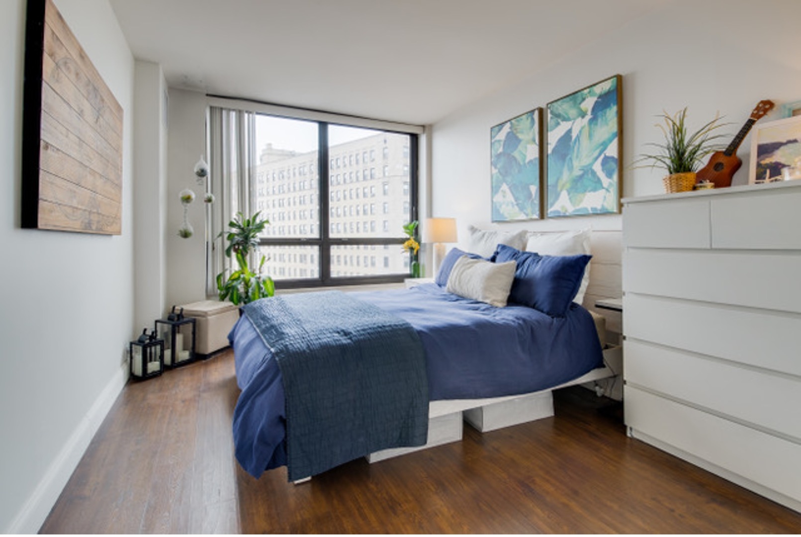 2020 N Lincoln Park West Unit: 12C