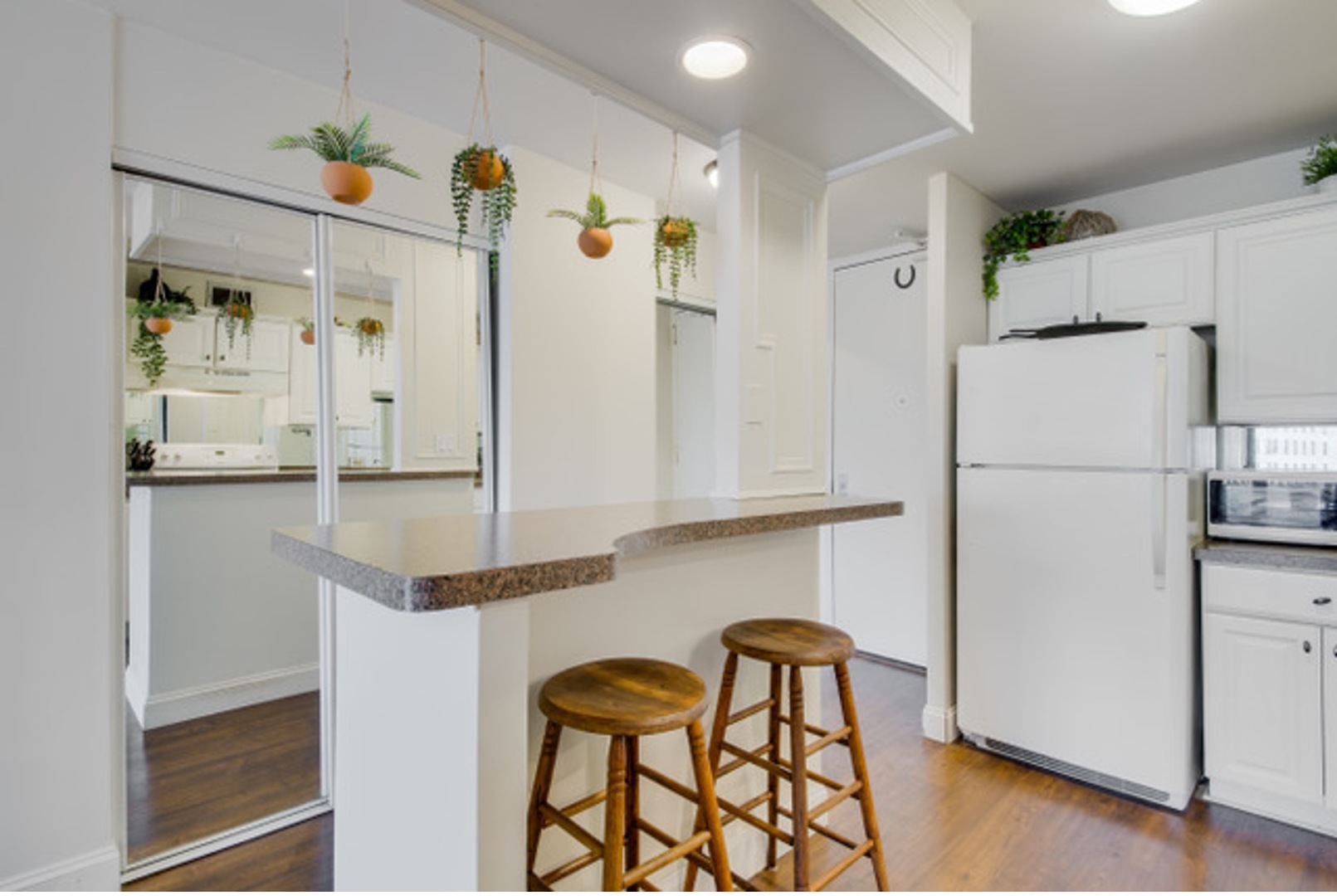 2020 N Lincoln Park West Unit: 12C