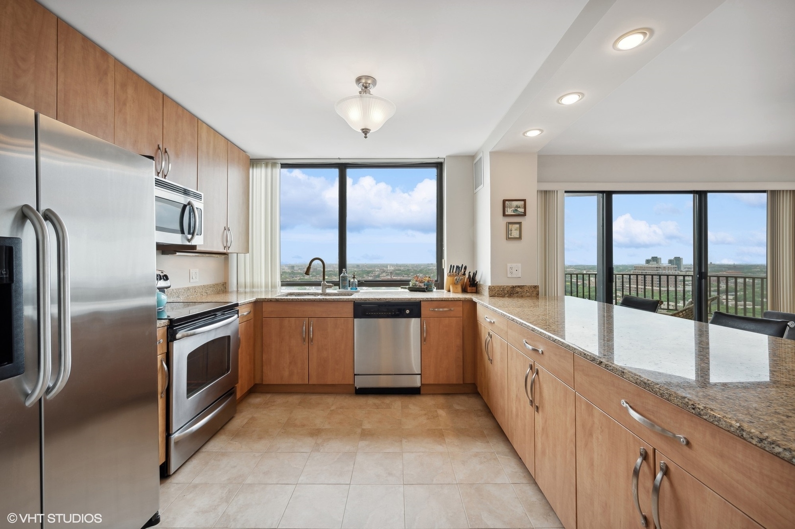 2020 N Lincoln Park West Unit: 18A