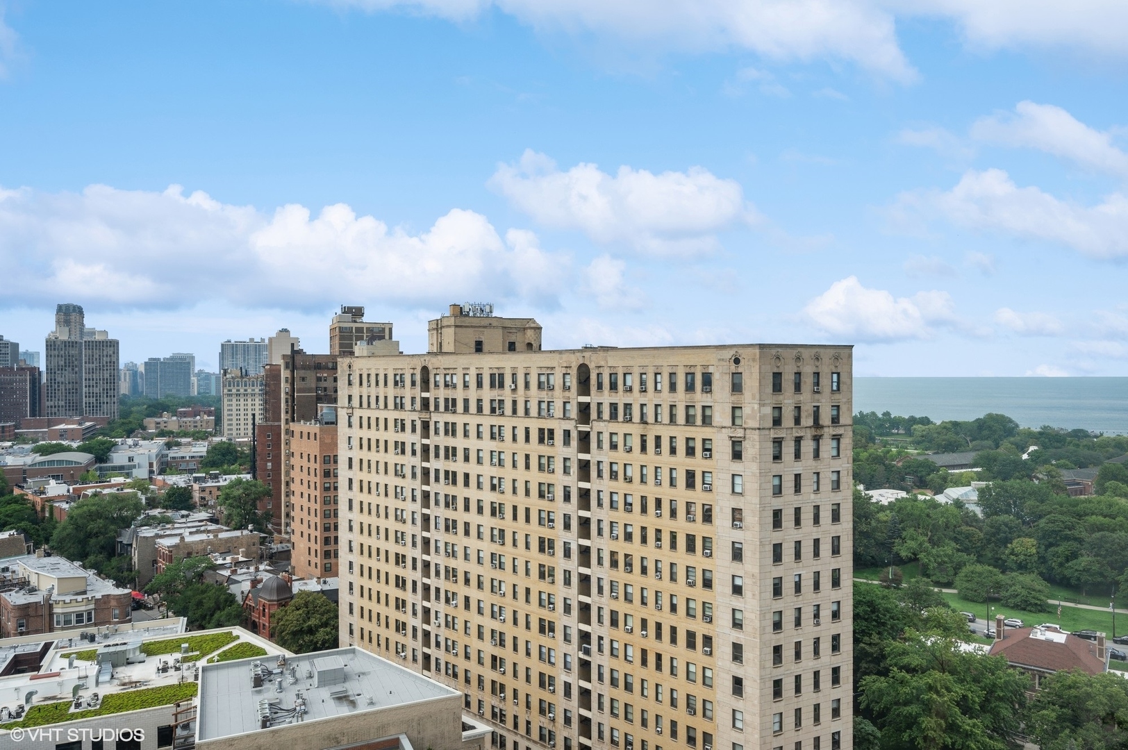 2020 N Lincoln Park West Unit: 18A