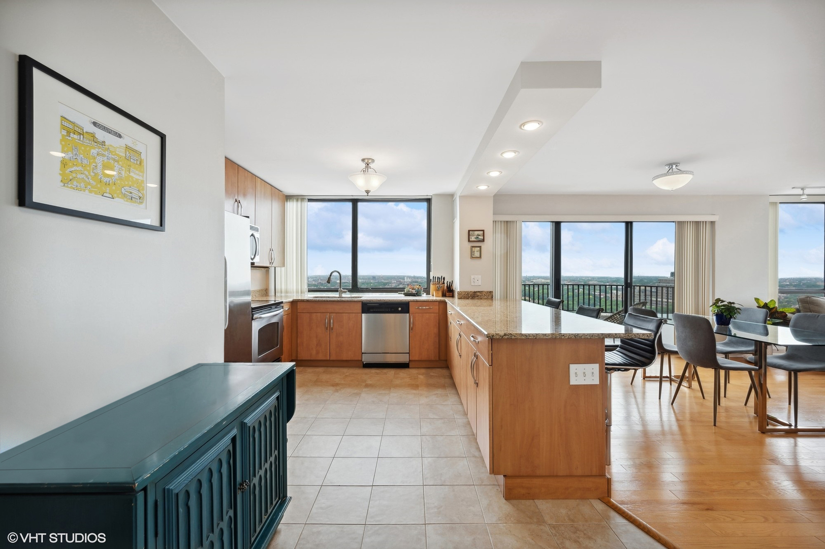 2020 N Lincoln Park West Unit: 18A