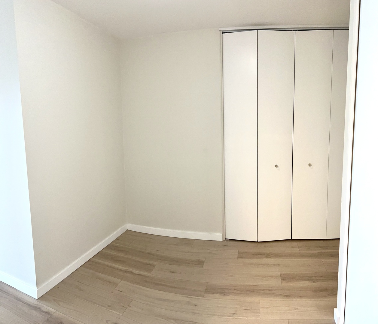 2020 N Lincoln Park West Unit: 12E