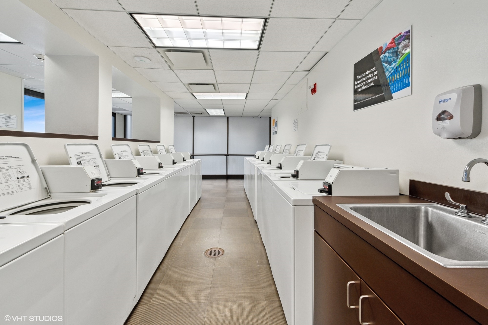 2020 N Lincoln Park West Unit: 12E