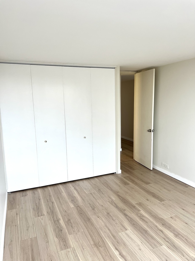 2020 N Lincoln Park West Unit: 12E