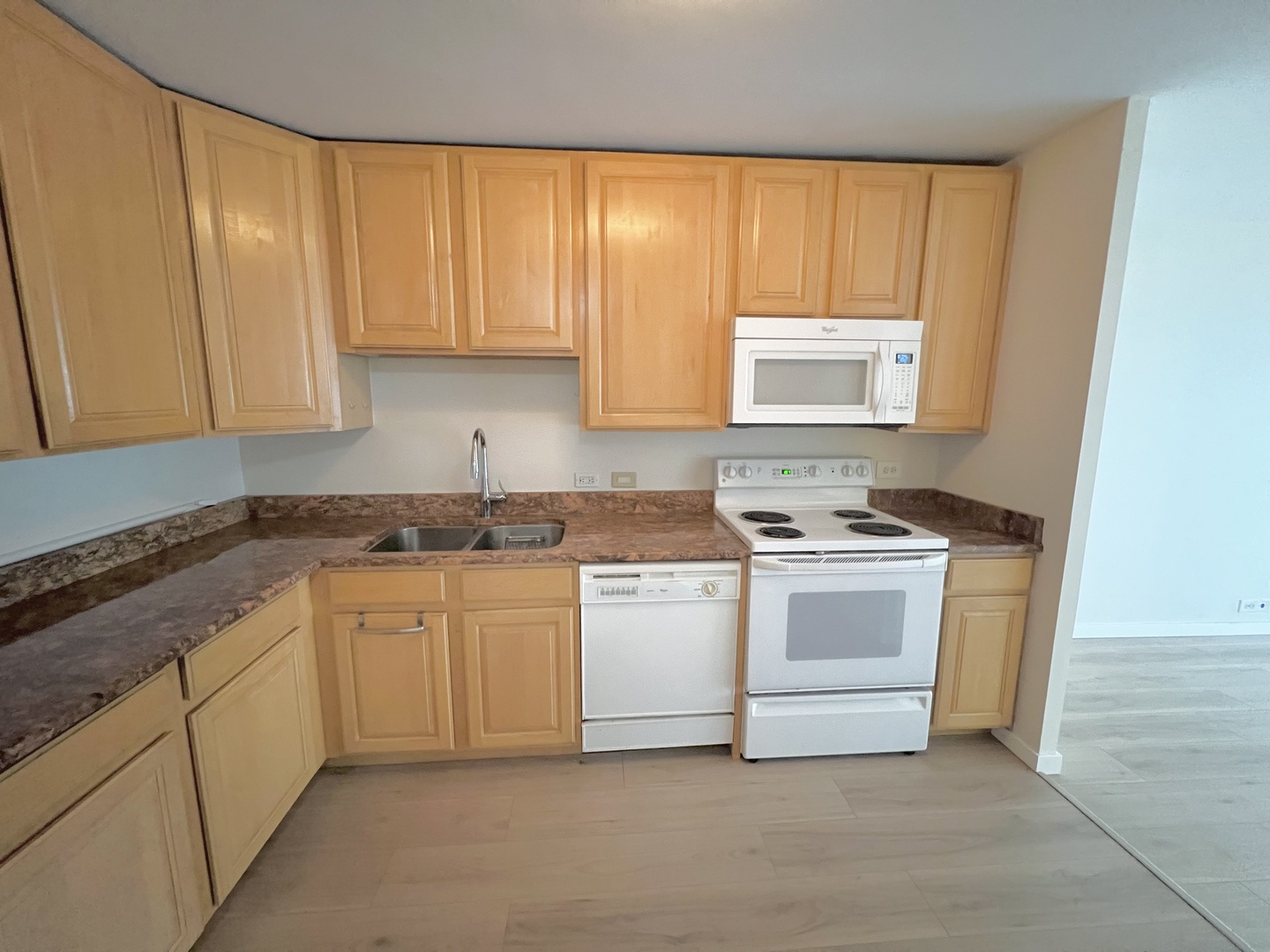 2020 N Lincoln Park West Unit: 12E