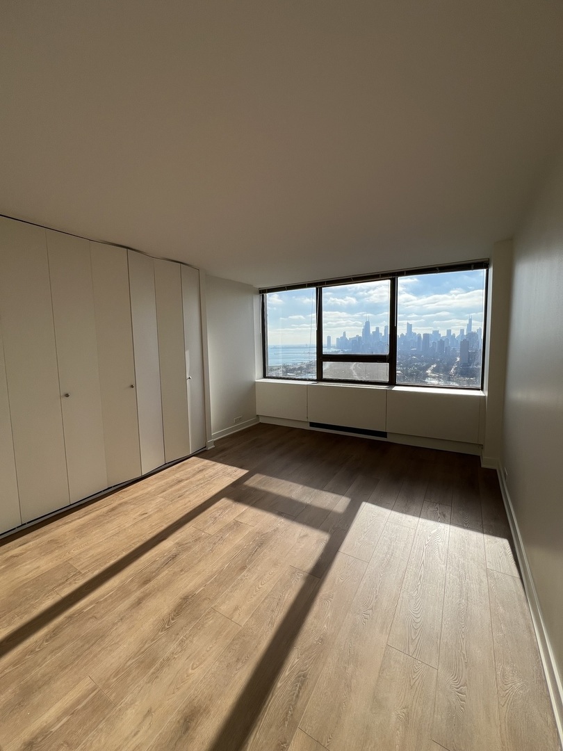 2800 N Lake Shore Drive Unit: 3210