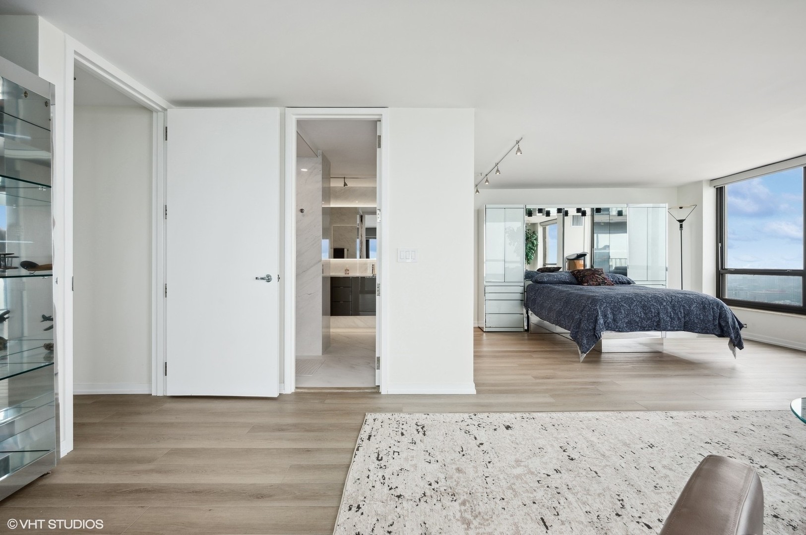 2020 N LINCOLN PARK WEST Unit: 31FG