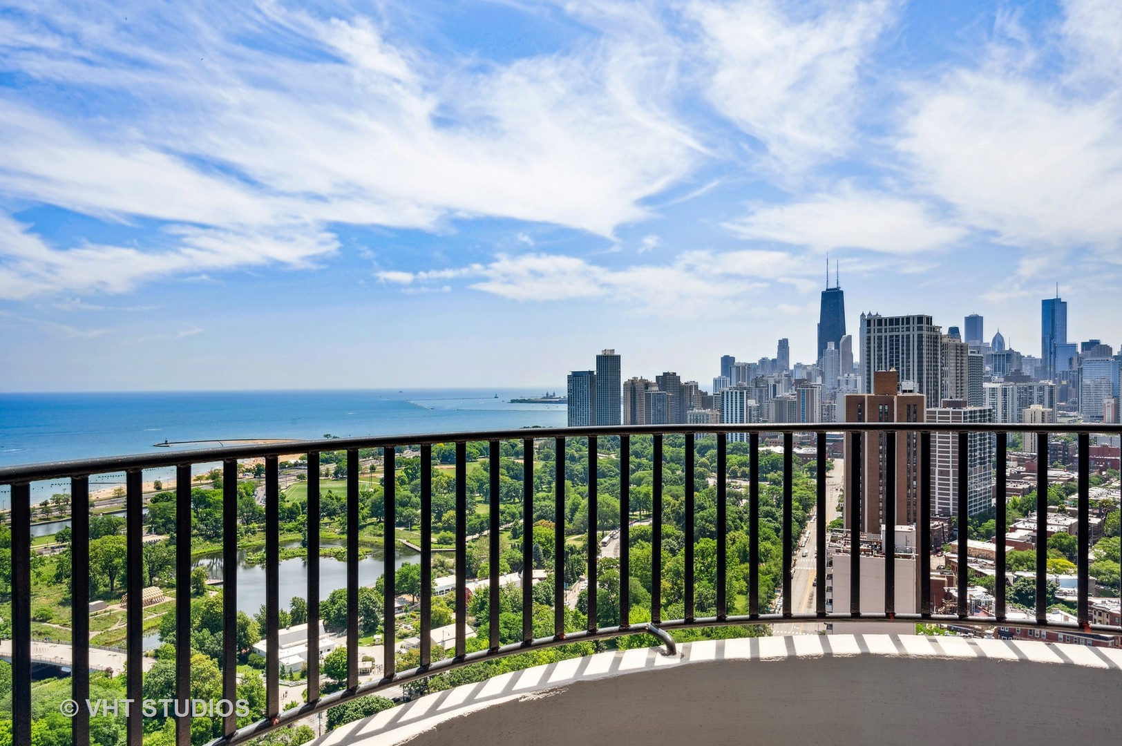 2020 N LINCOLN PARK WEST Unit: 31FG