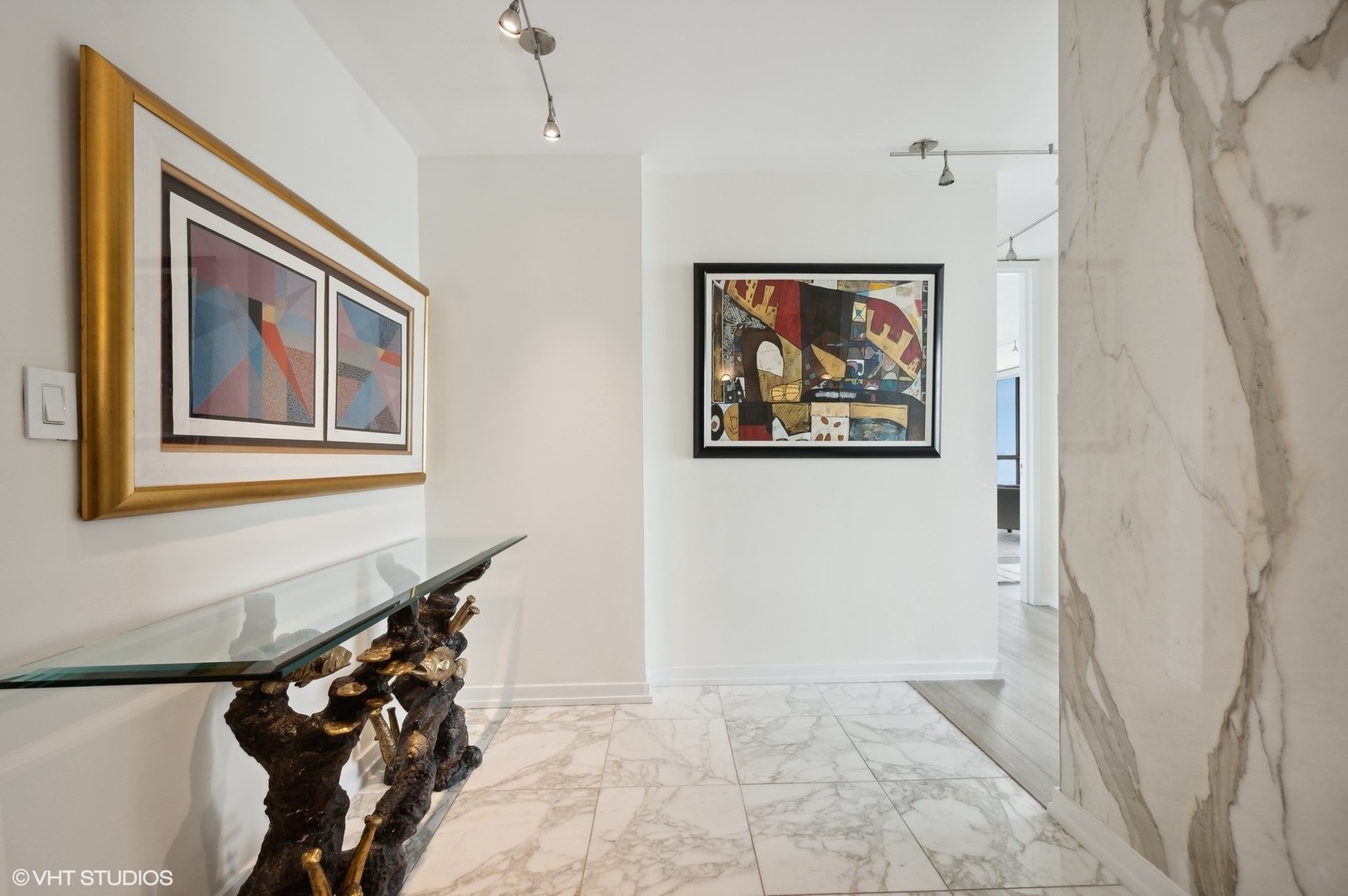 2020 N LINCOLN PARK WEST Unit: 31FG