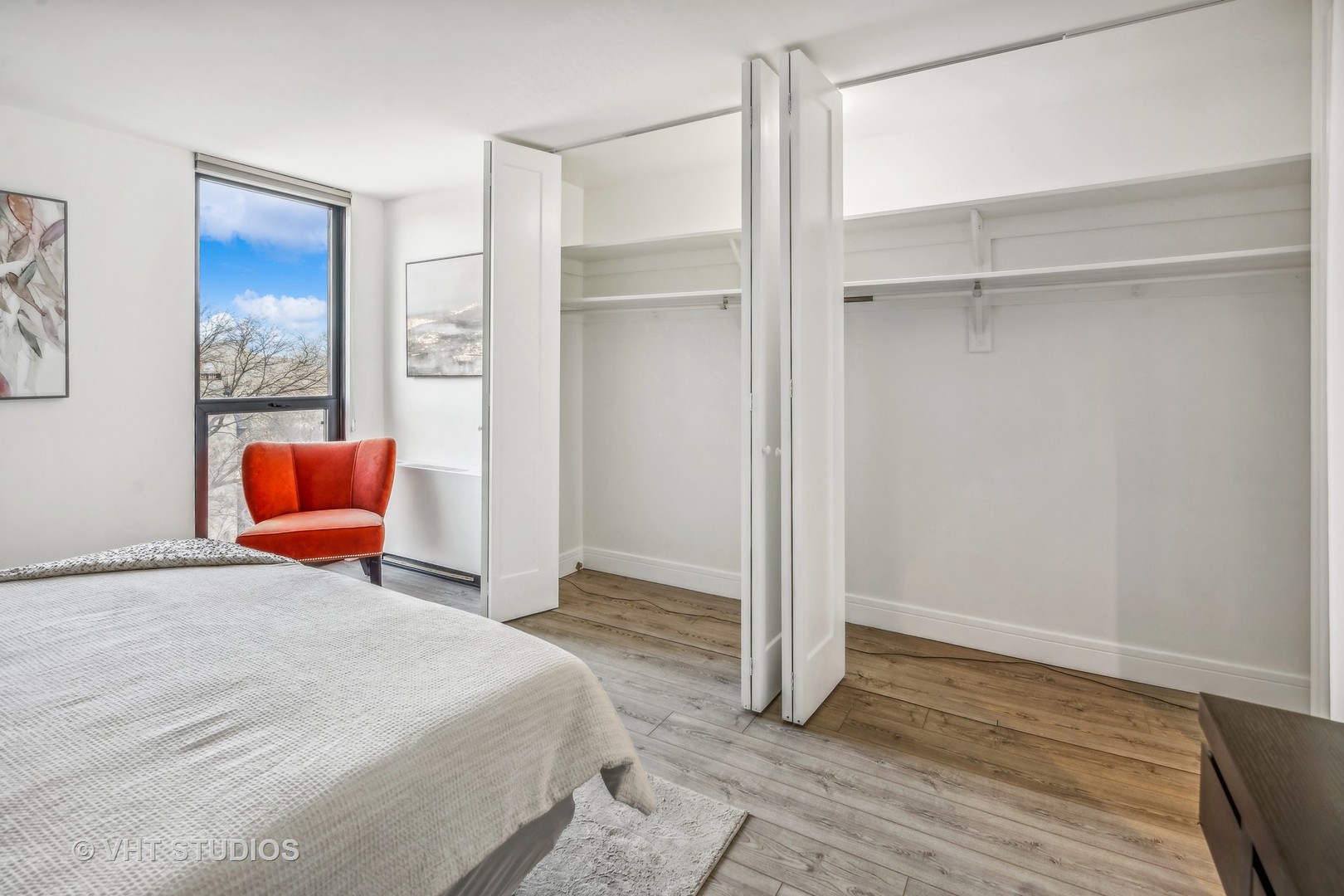1850 N Clark Street Unit: 503