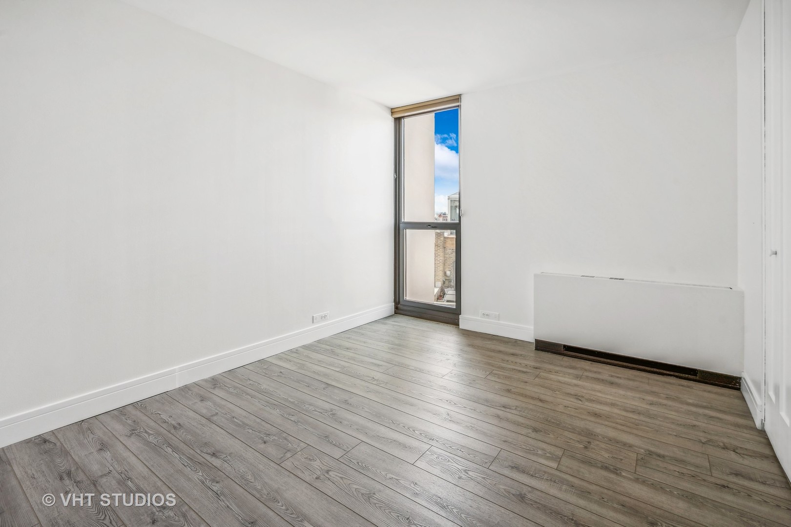 1850 N Clark Street Unit: 503