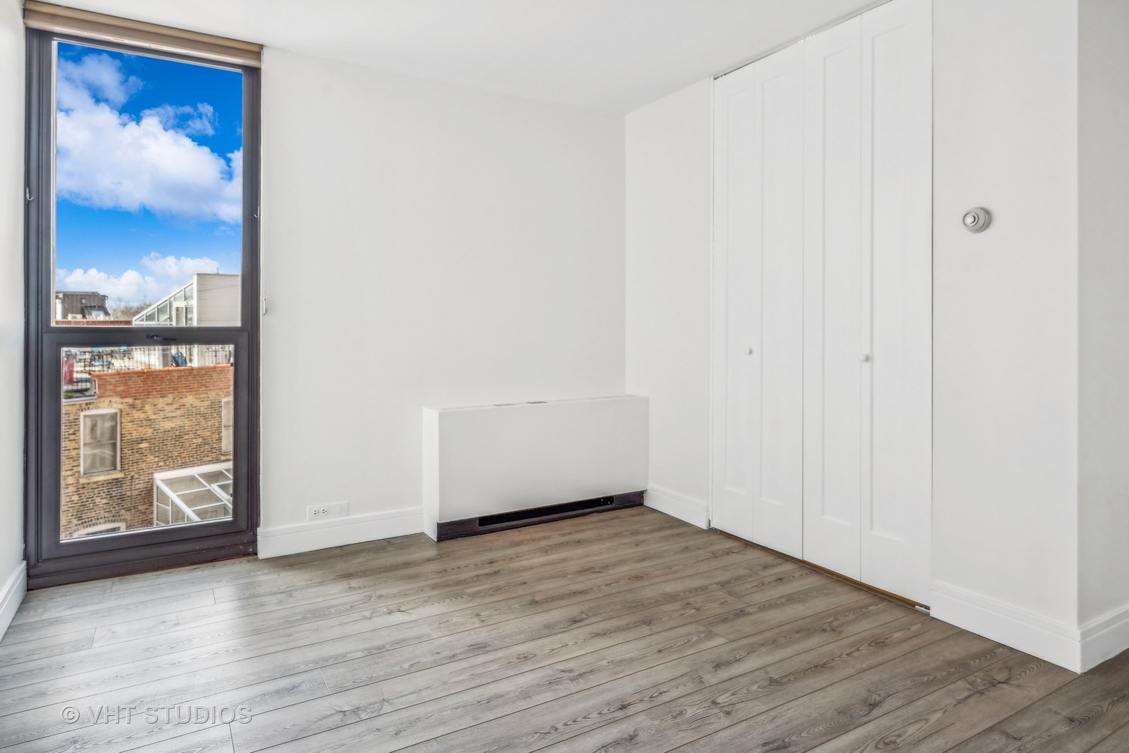 1850 N Clark Street Unit: 503