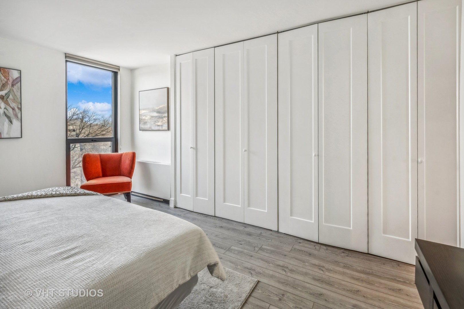 1850 N Clark Street Unit: 503
