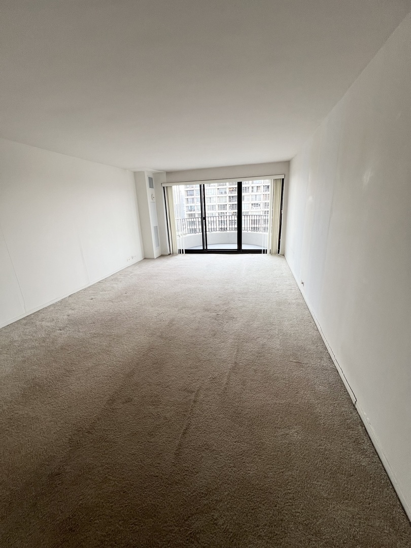 2020 N Lincoln Park West Unit: 22L