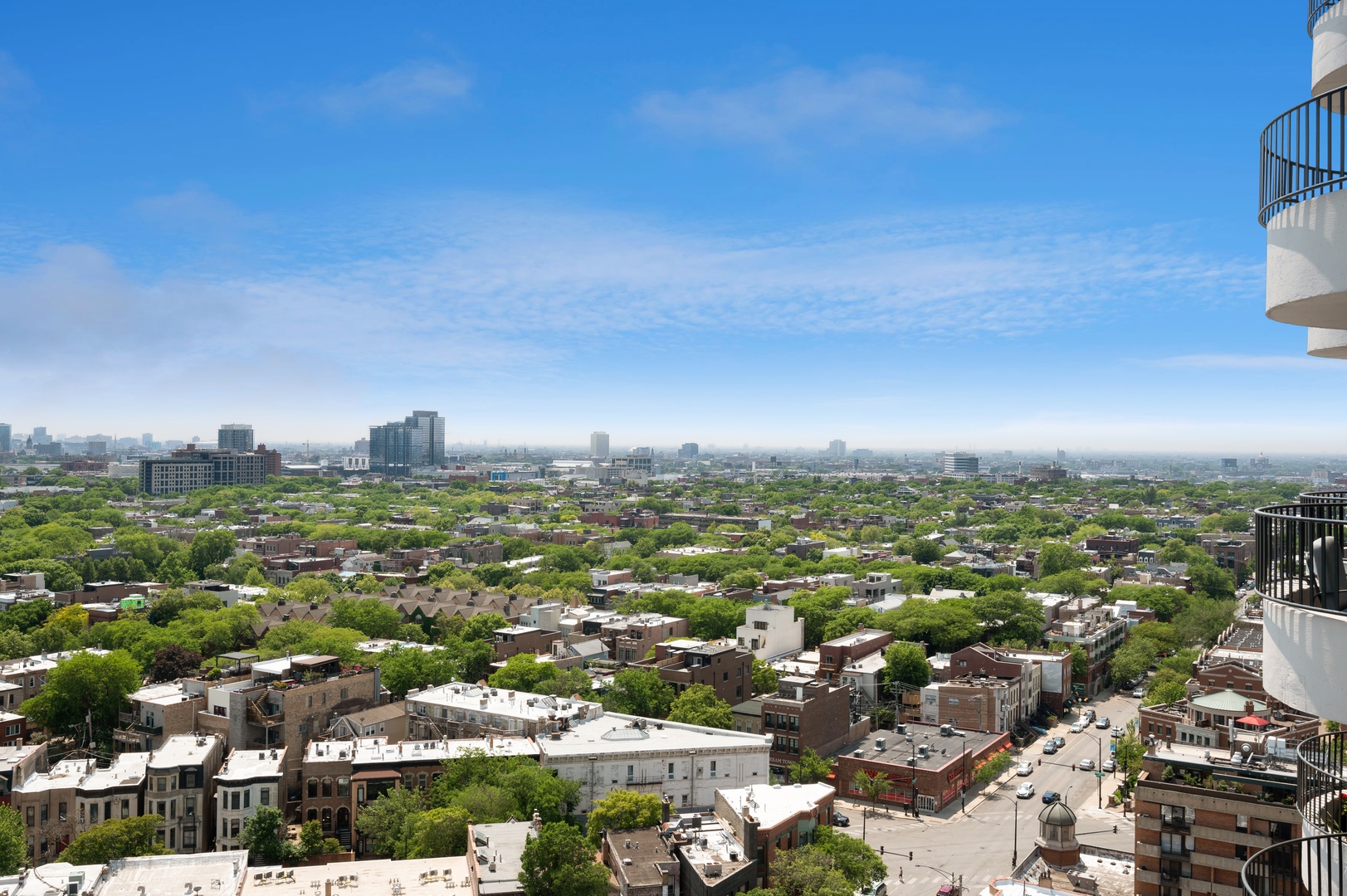 2020 N Lincoln Park West Unit: 22L