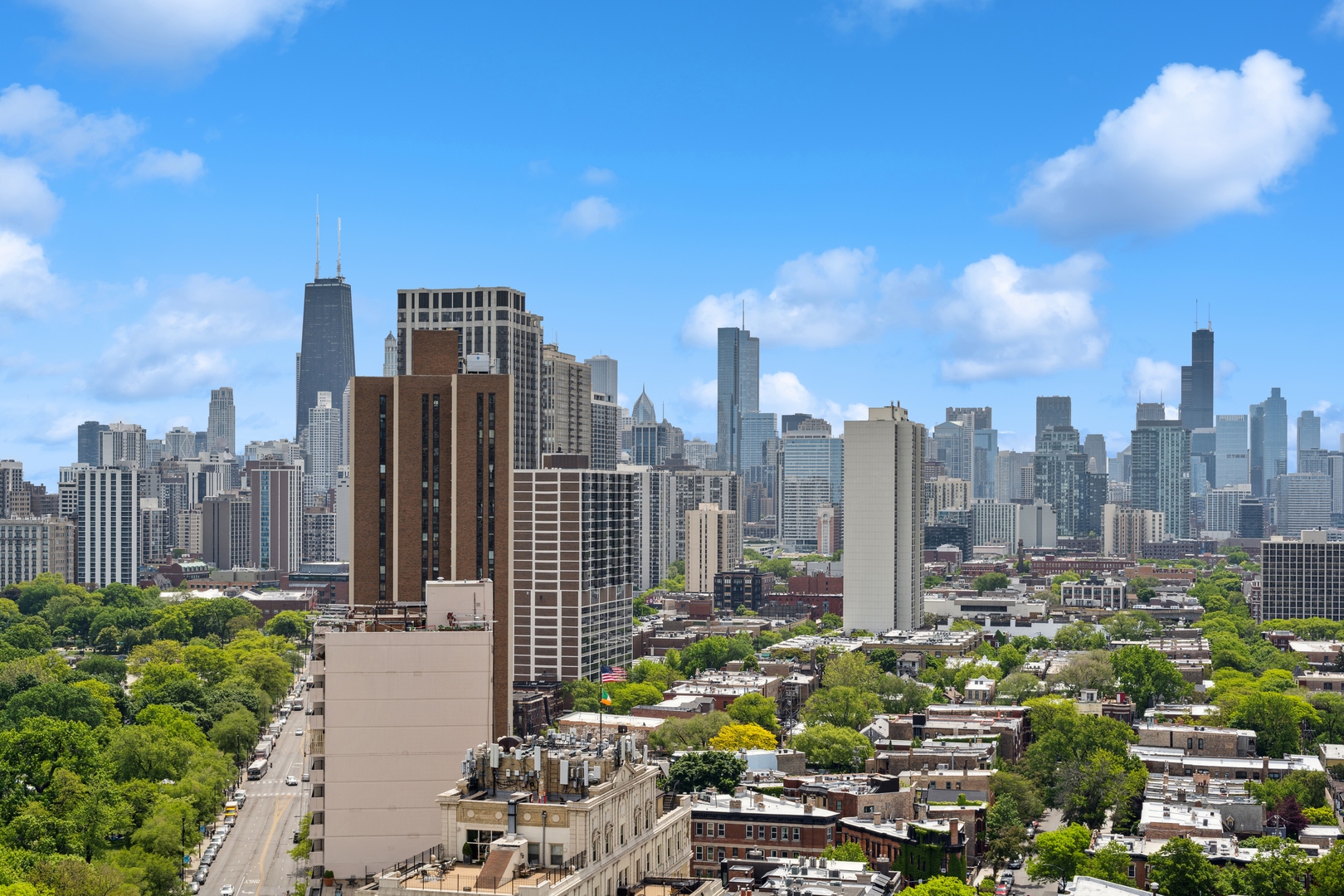 2020 N Lincoln Park West Unit: 29J