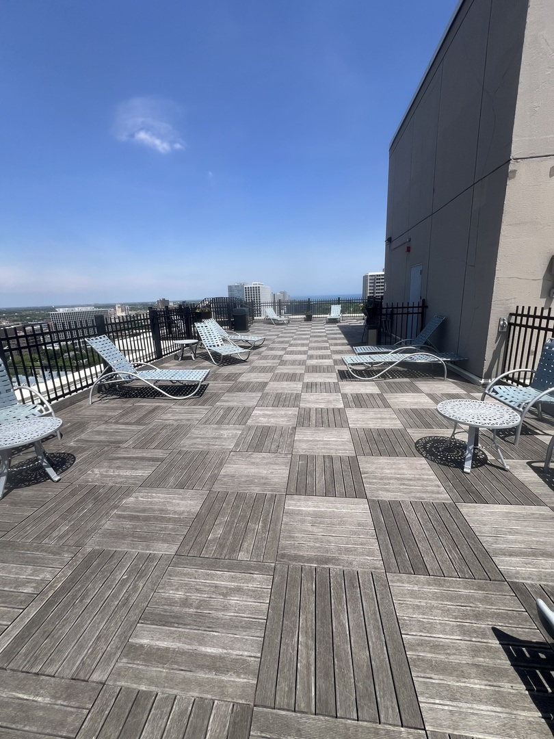 720 W Gordon Terrace Unit: 17B