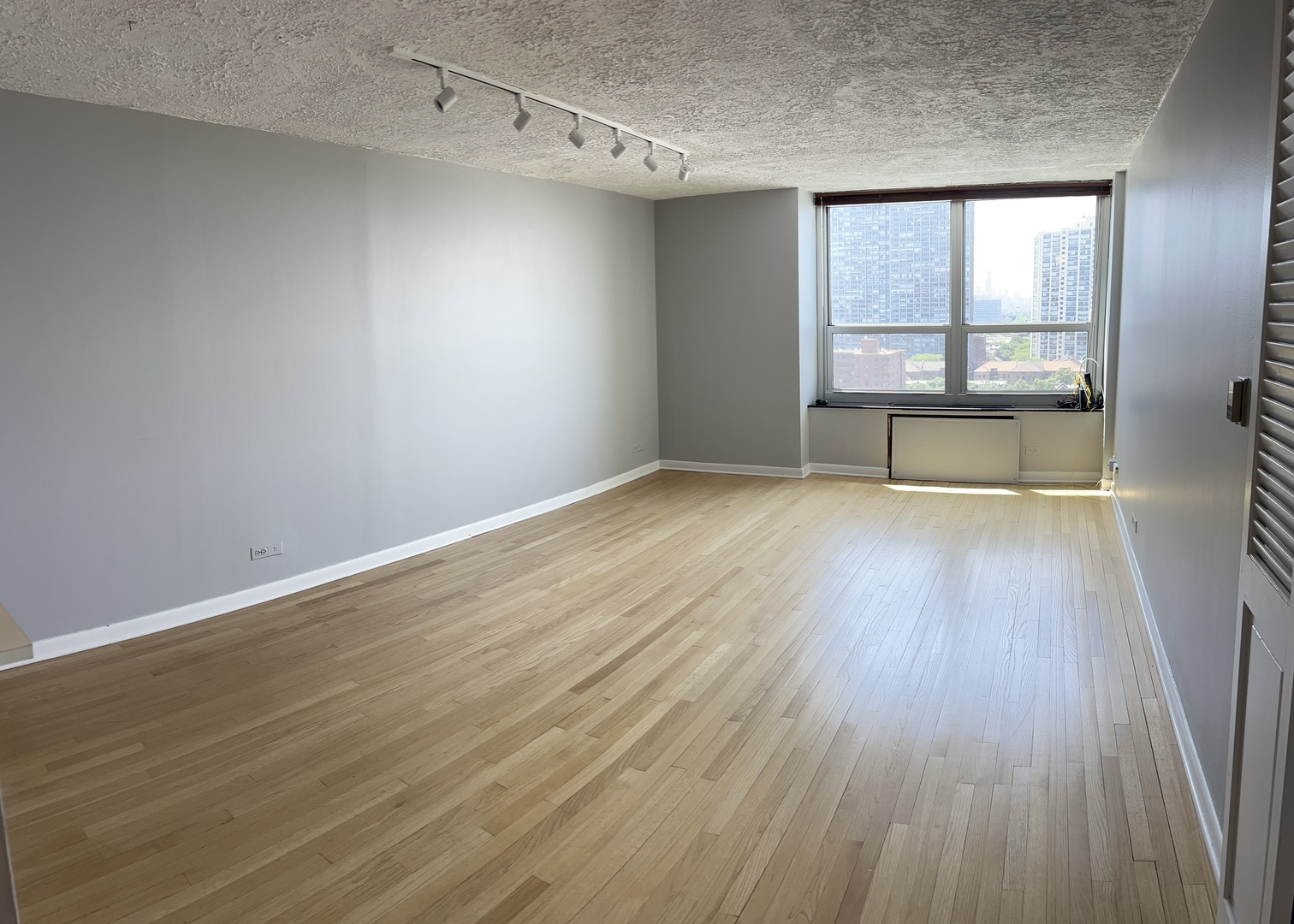 720 W Gordon Terrace Unit: 17B