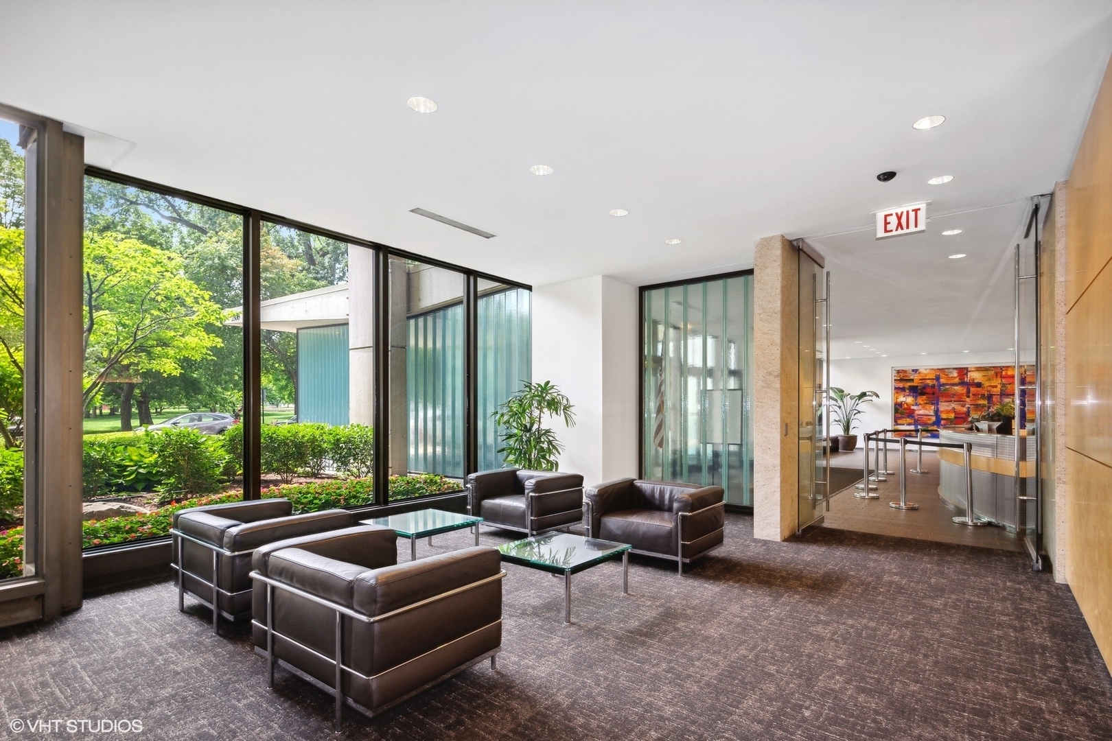 2800 N Lake Shore Drive Unit: 2704