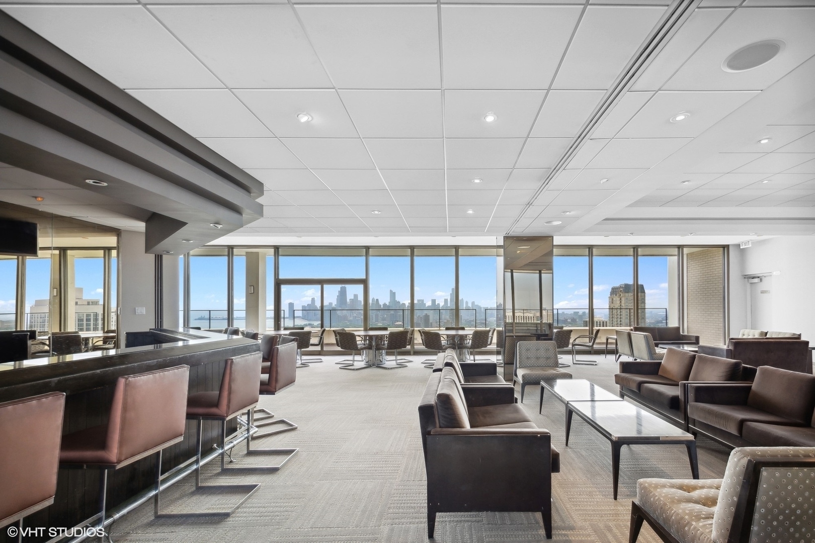 2800 N Lake Shore Drive Unit: 2704
