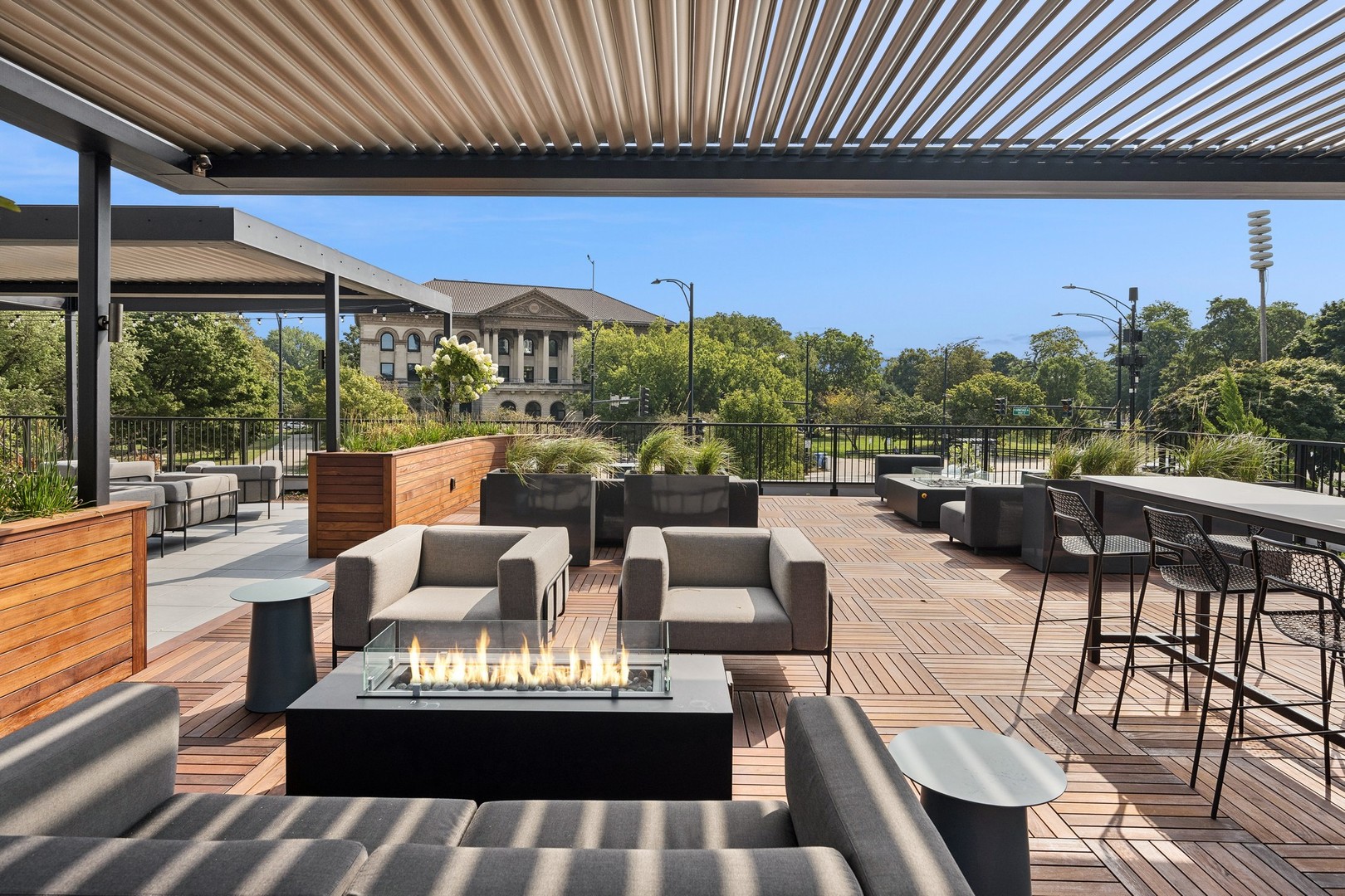 2020 N Lincoln Park West Unit: 10C