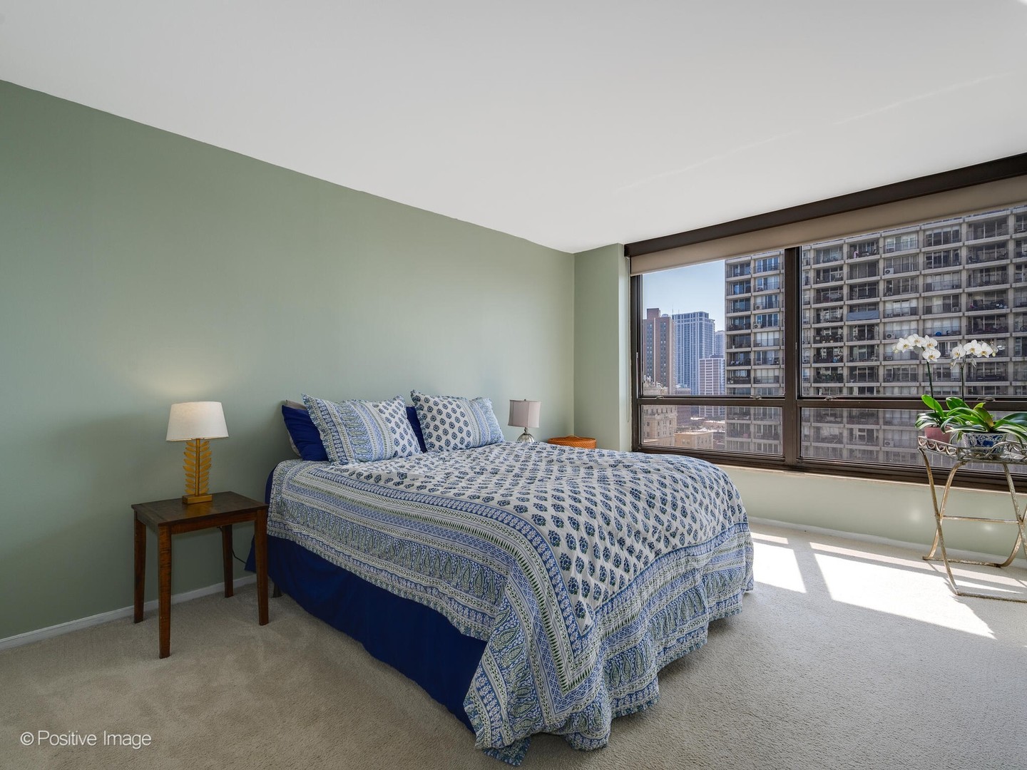 2020 N Lincoln Park West Unit: 13M