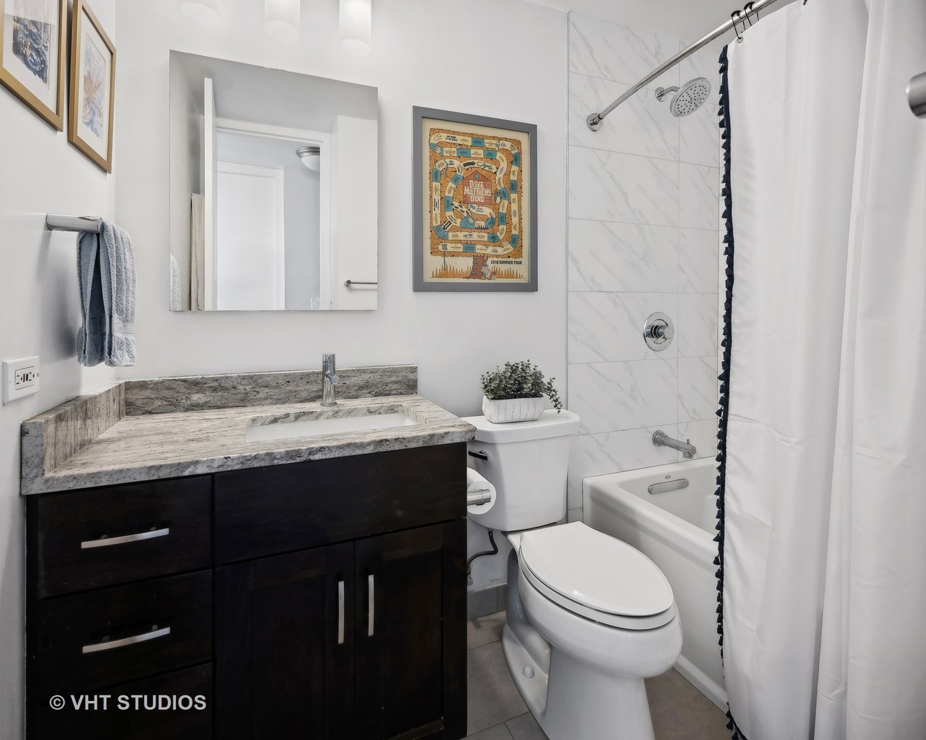 2020 N Lincoln Park West Unit: 13M