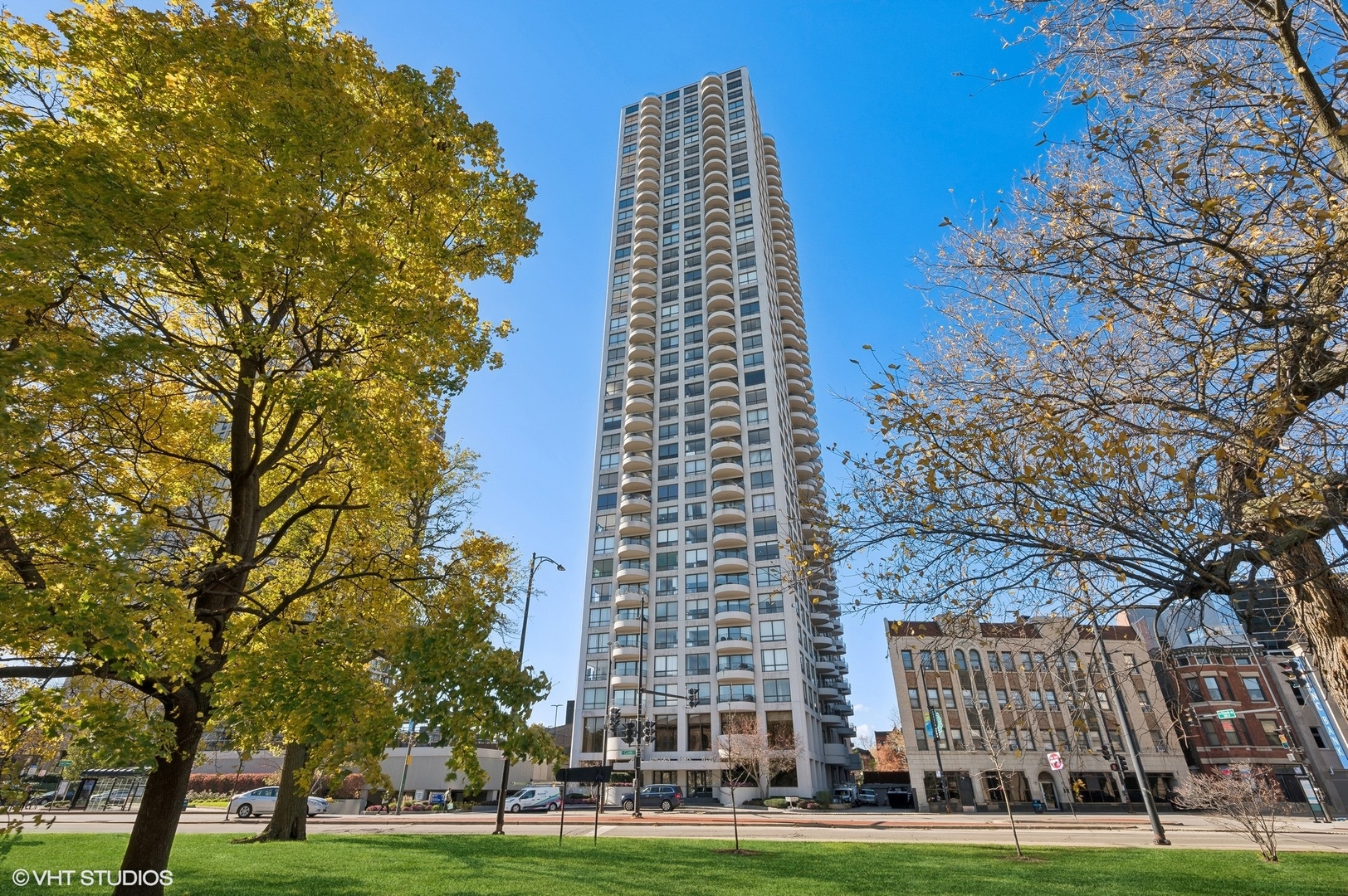2020 N Lincoln Park West Unit: 36L