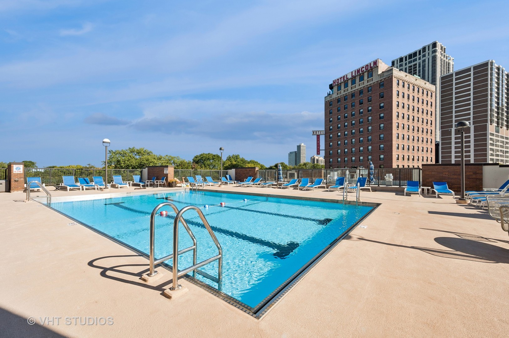 1850 N Clark Street Unit: 3002