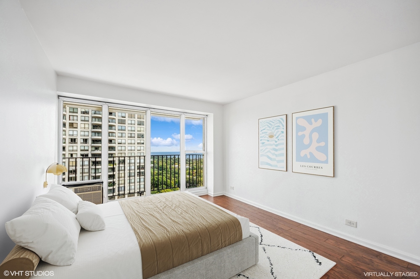 1960 N LINCOLN PARK WEST Unit: 2401