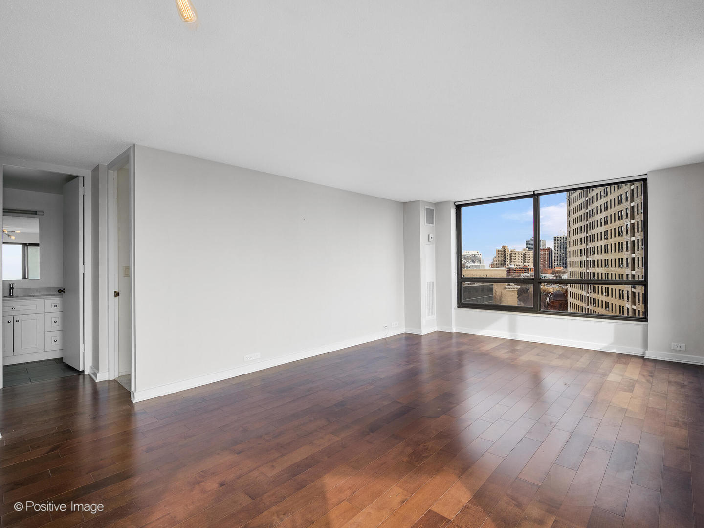 2020 N Lincoln Park West N Unit: 8F